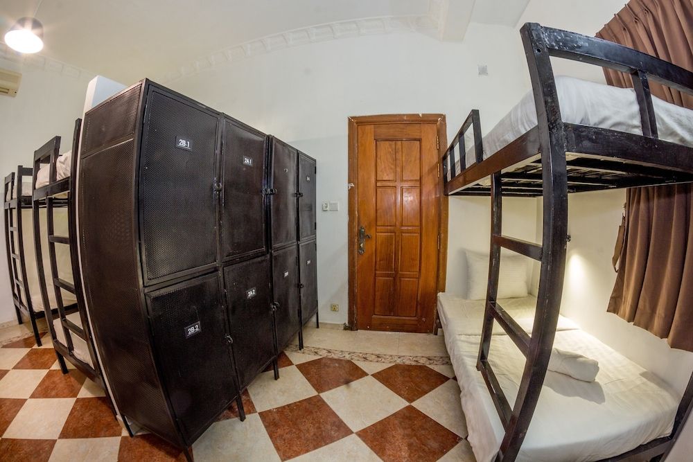 undefined Poolside Villa - Hostel 5