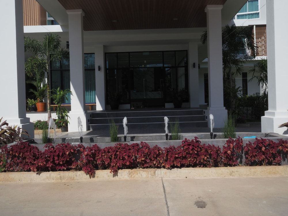 undefined Donchan Grand Hotel 7