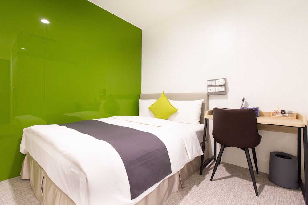 undefined T.O Hotel Main Station 4