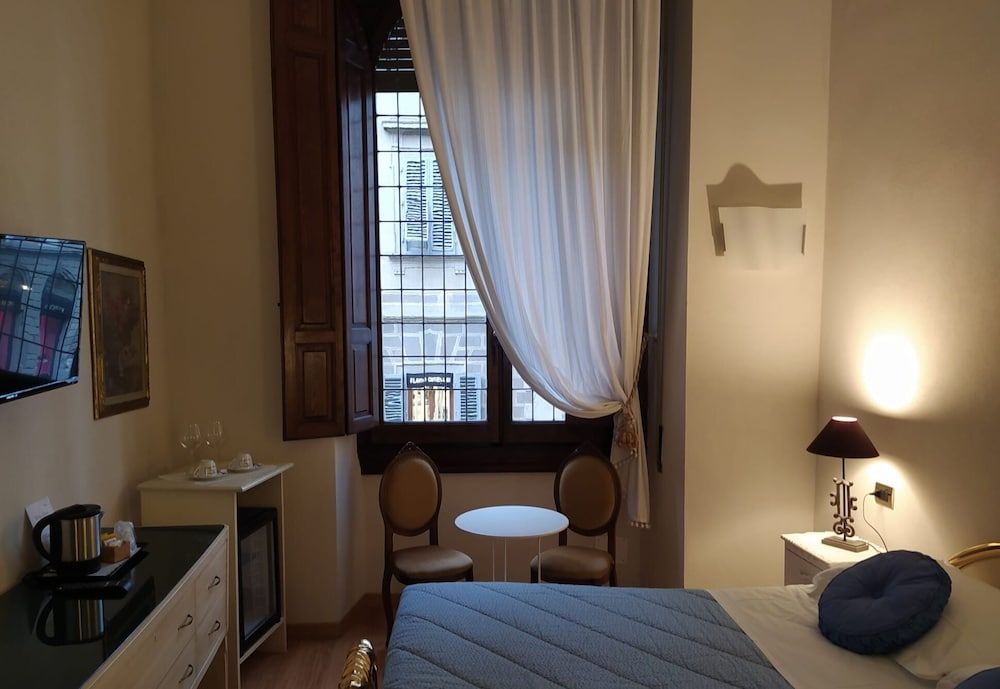 Lady Luna B&B Deluxe Double Room 6