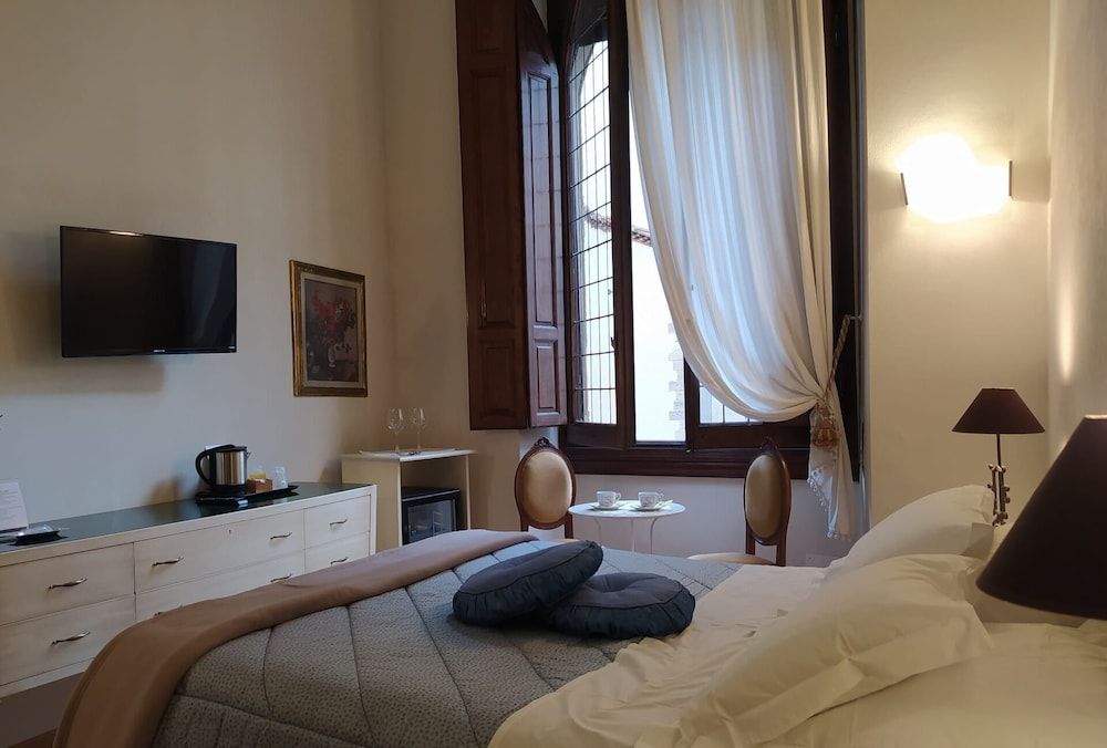 Lady Luna B&B Deluxe Double Room 5