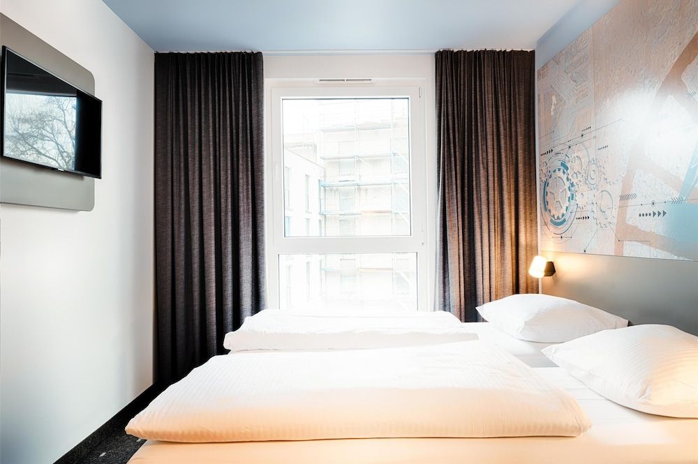 B&B Hotel Bochum-City Twin Room 2