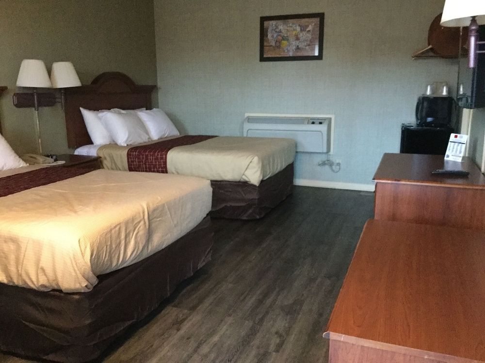 Falls Inn Standard Double Room 5