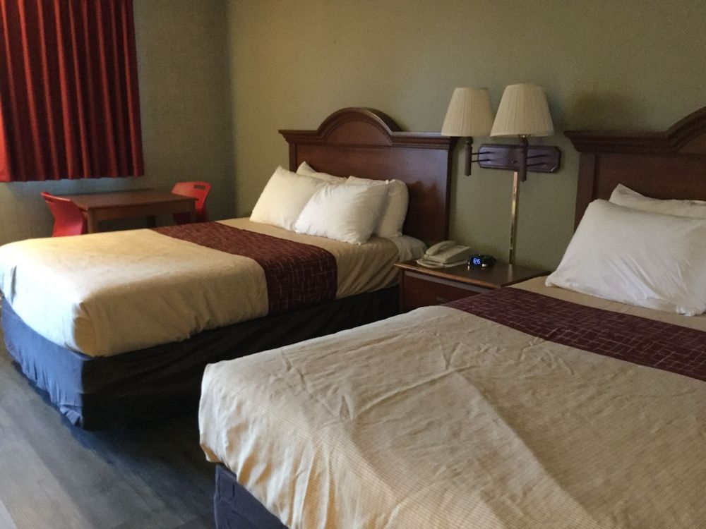 Falls Inn Standard Double Room 2