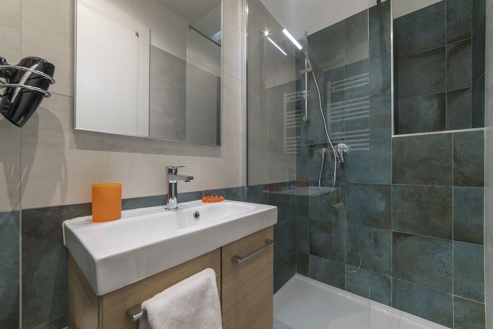 Roman Station House Quadruple Room 9