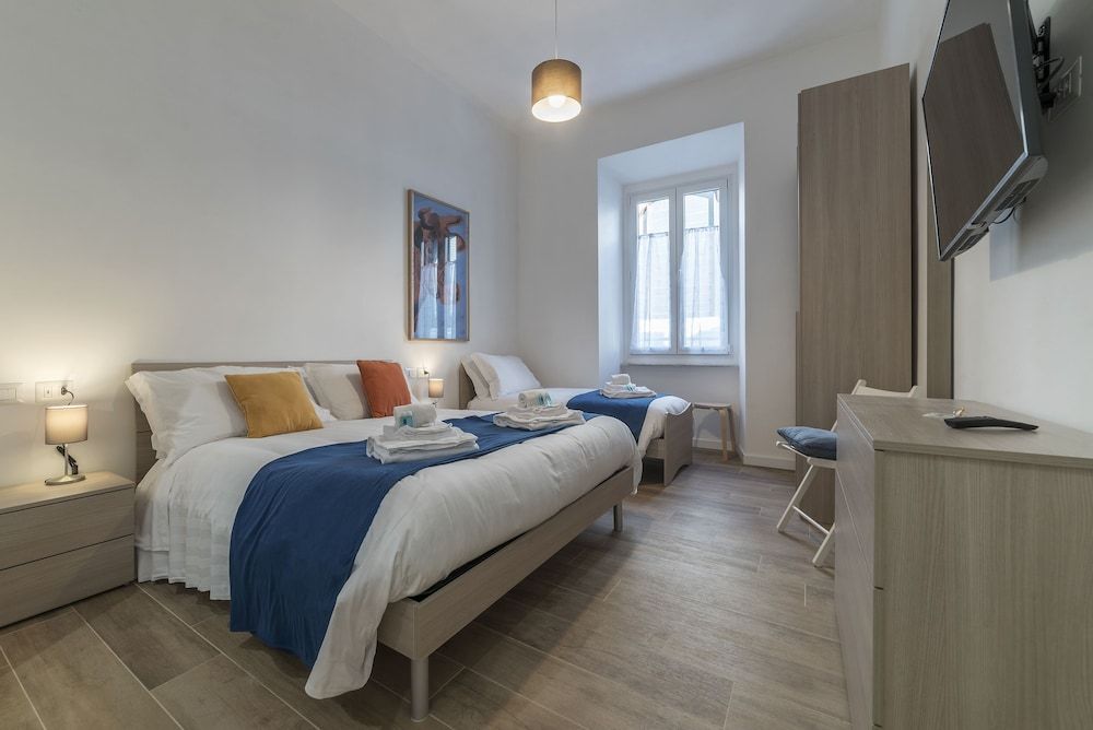 Roman Station House Quadruple Room 5