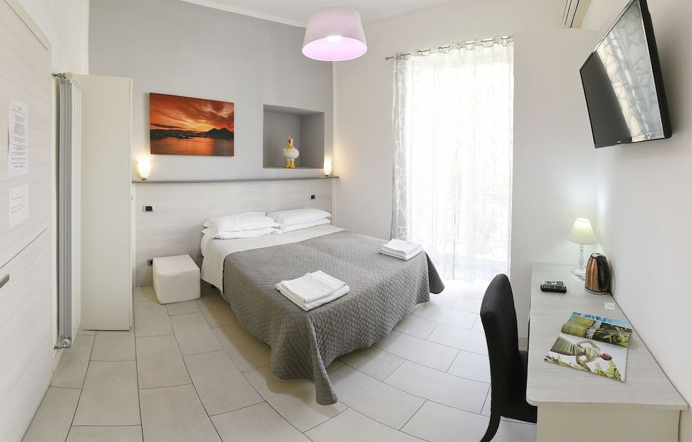 B&B Solimena Comfort Double Room, City View 7