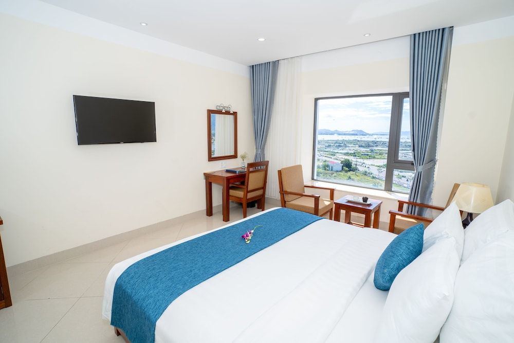 Navy Hotel Cam Ranh Superior Double Room 4