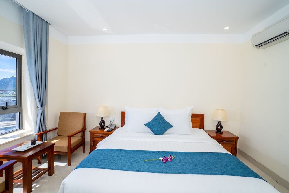 Navy Hotel Cam Ranh Superior Double Room 3
