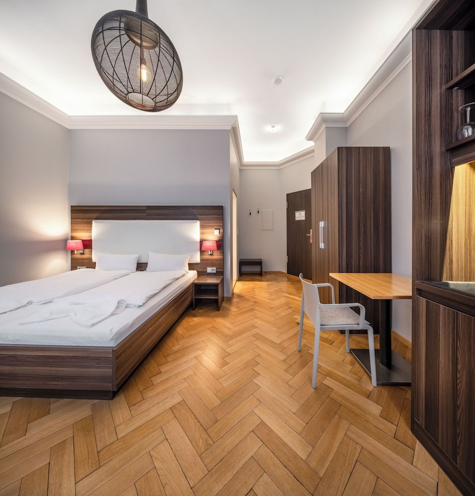 BoardingWorld Heidelberg Triple Room 2