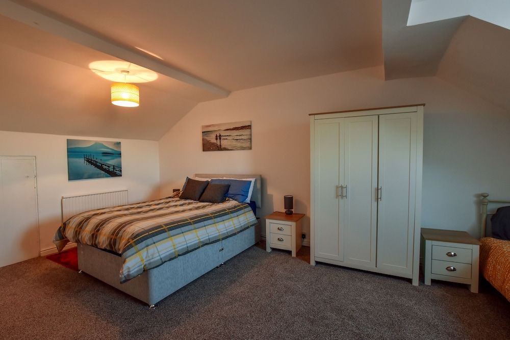 The Place by the Sea Luxury Apartment, Private Bathroom 10