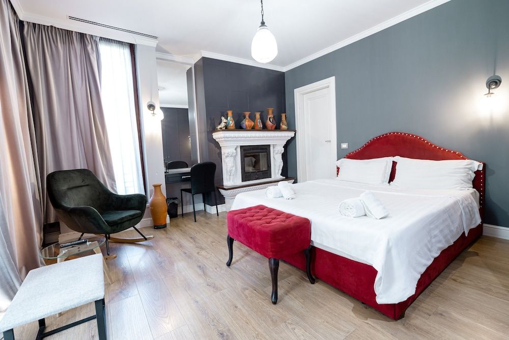 Boutique Hotel Whisky Deluxe Double Room 2