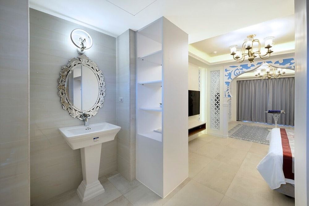 Hand in Hand INN Signature Double Room 3