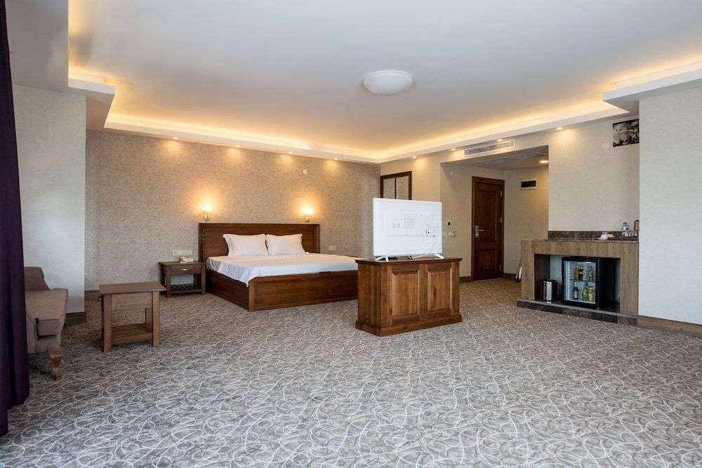 Helen Troya Hotel Geyikli Deluxe Suite, Lanai