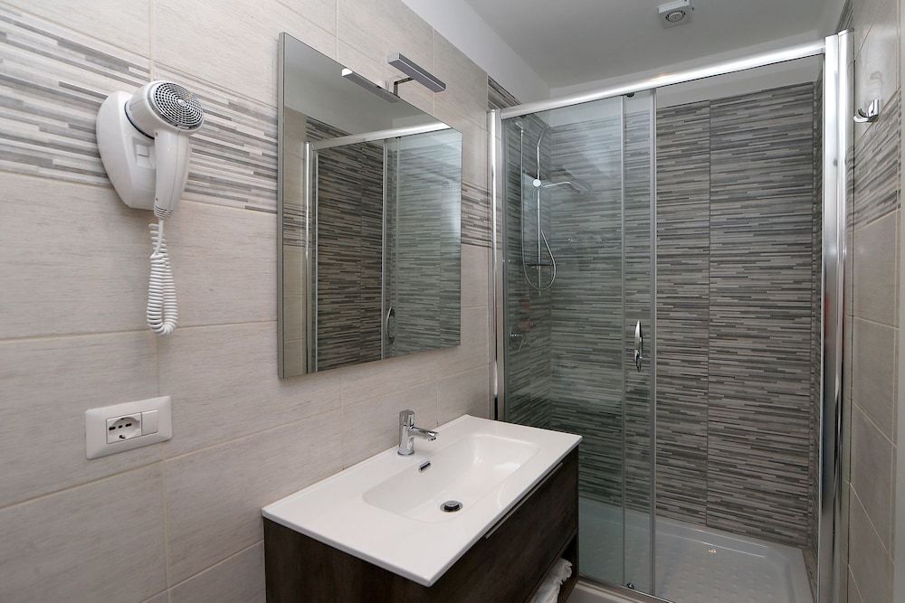 47 Steps Classic Triple Room 3