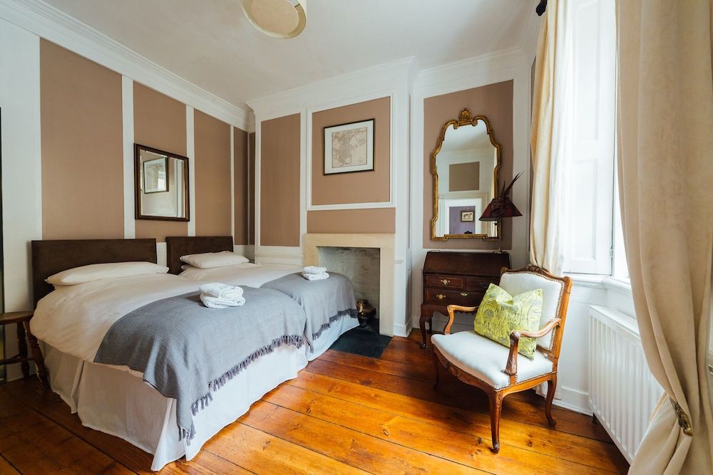 Founders House City Townhome, 5 Bedrooms, Non Smoking, City View 9