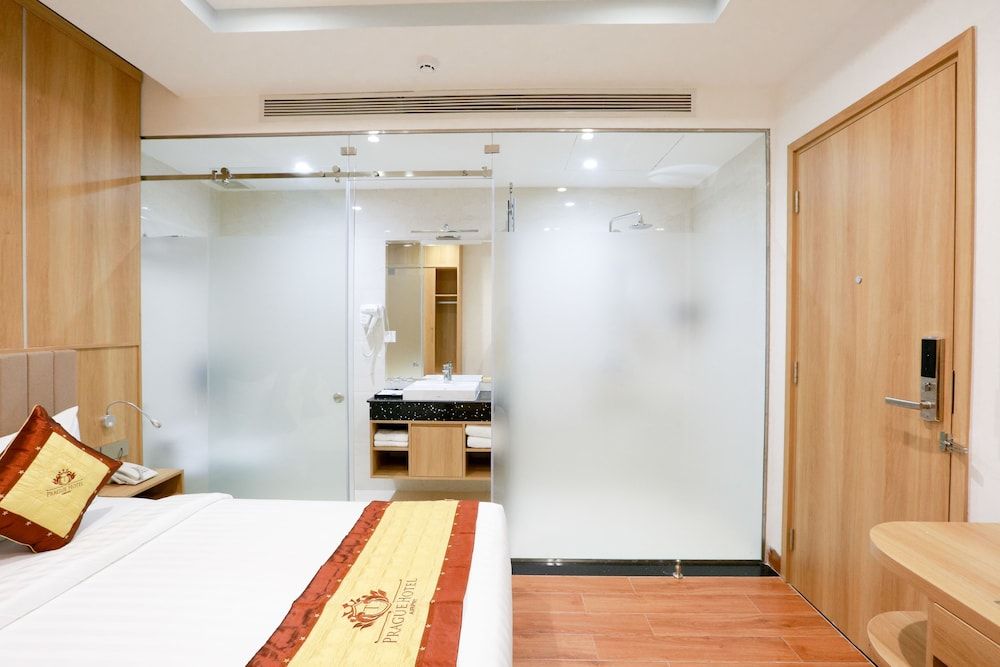 Prague Saigon Airport Hotel Superior Double Room 9