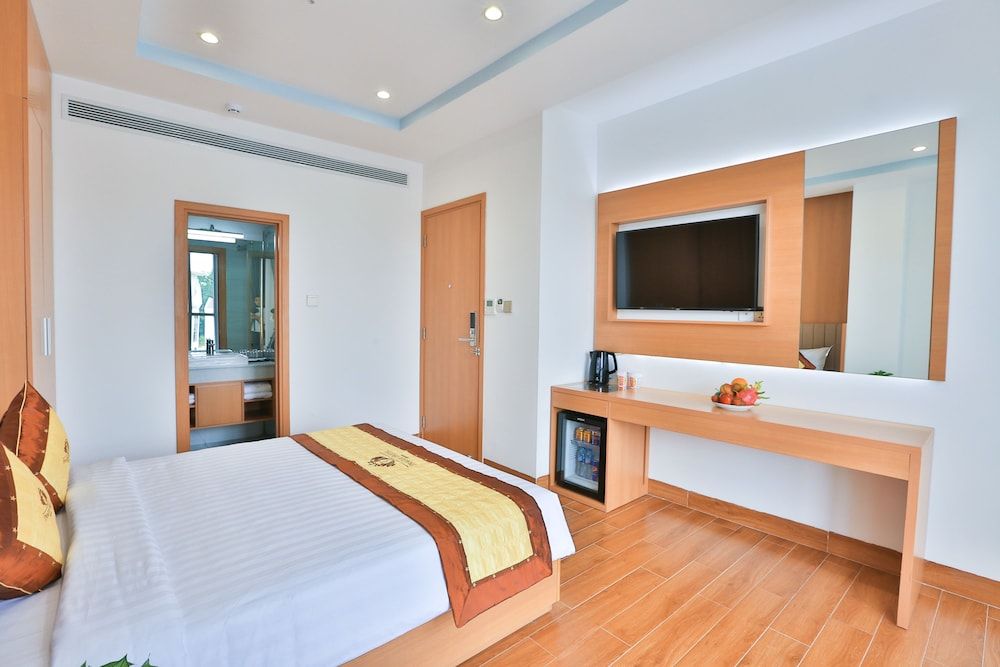 undefined Prague Saigon Airport Hotel 10