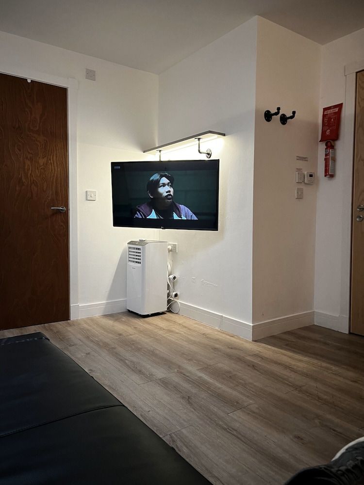 Beaverhall Holiday Apartments City Double Room, Ensuite (Flat 4) 3