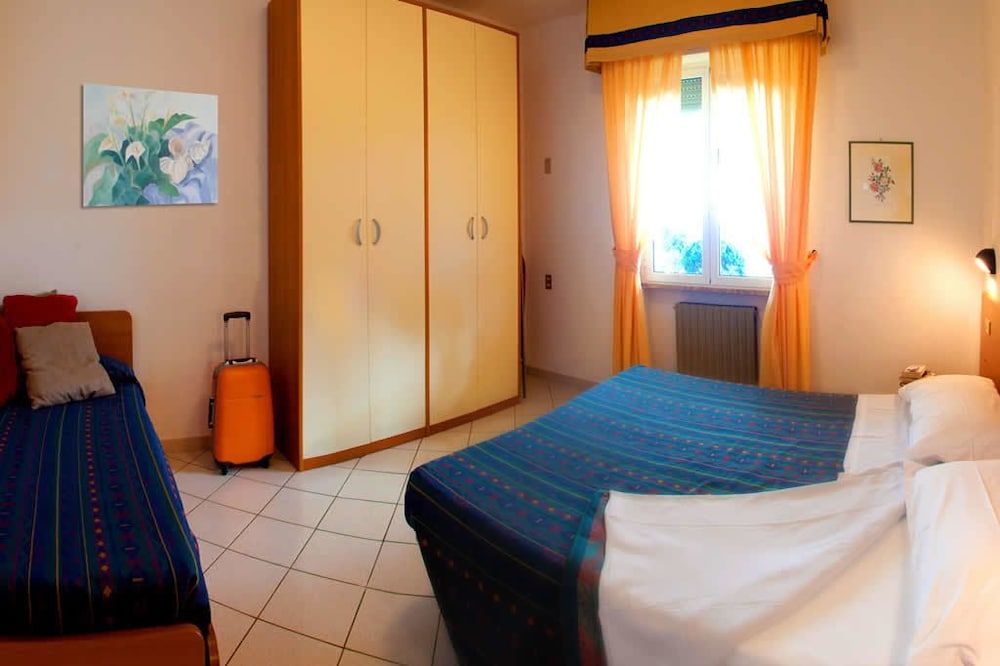 Residence Sant'Anna Classic Apartment, 1 Bedroom, Balcony, Sea View (5 pax) 2