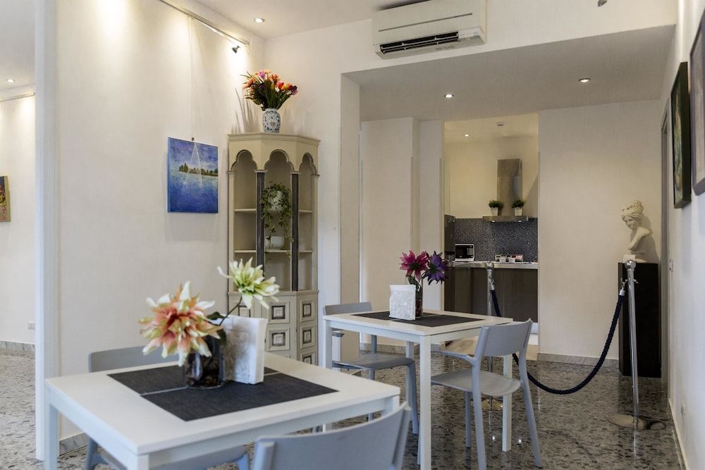 undefined Dulcis In Vatican 8