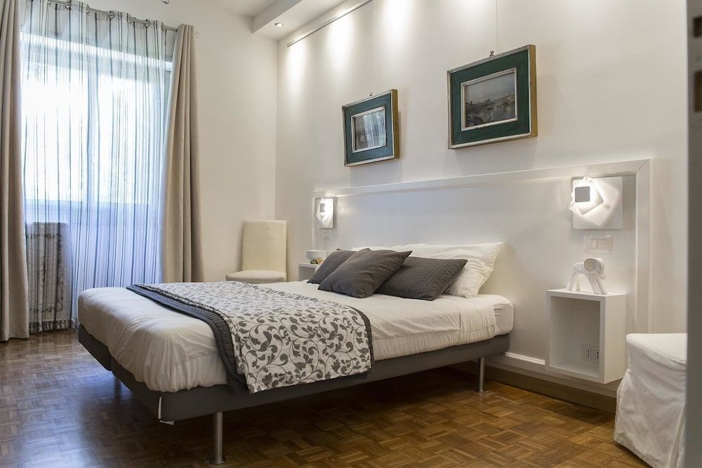 Dulcis In Vatican Double Room, 1 Queen Bed, Private Bathroom (External)