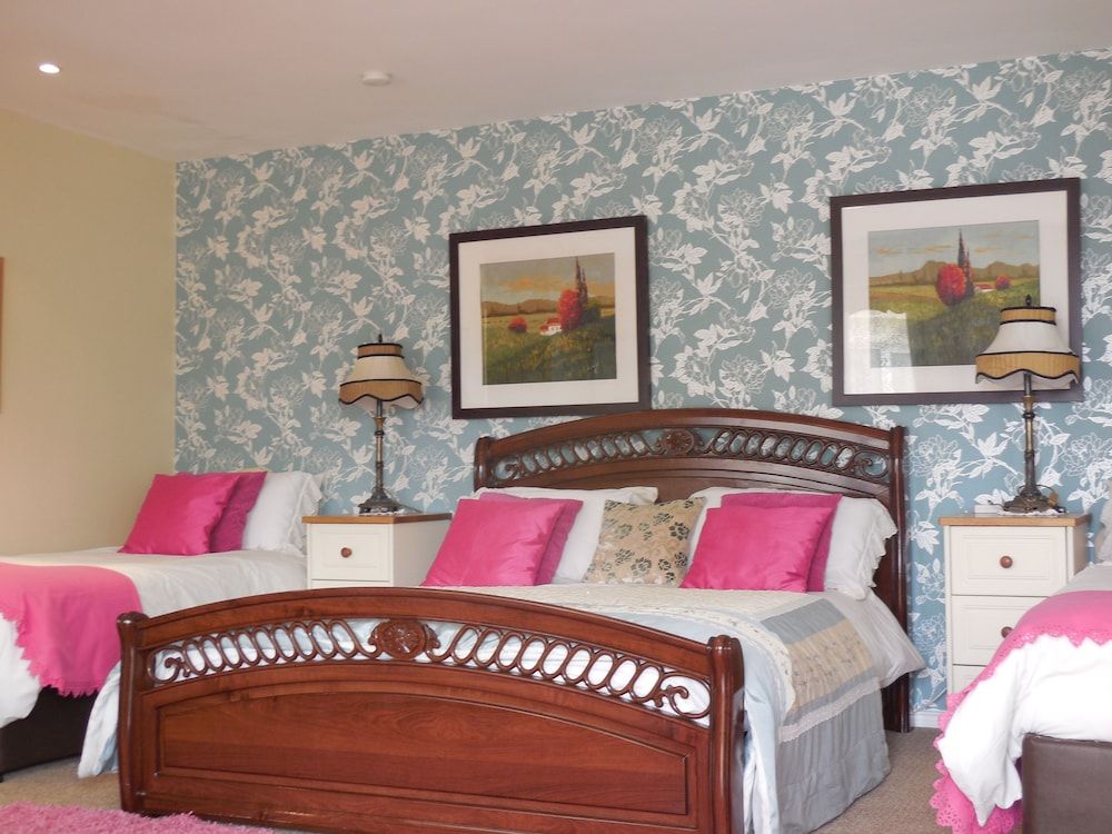 Family Triple Room, 1 Bedroom, Ensuite
