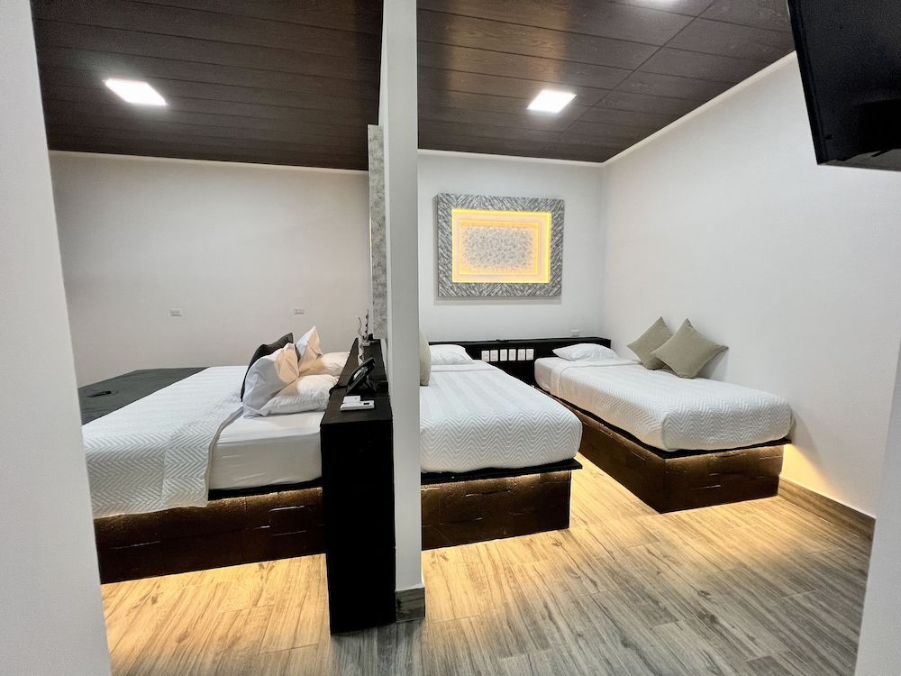Premium Quadruple Room