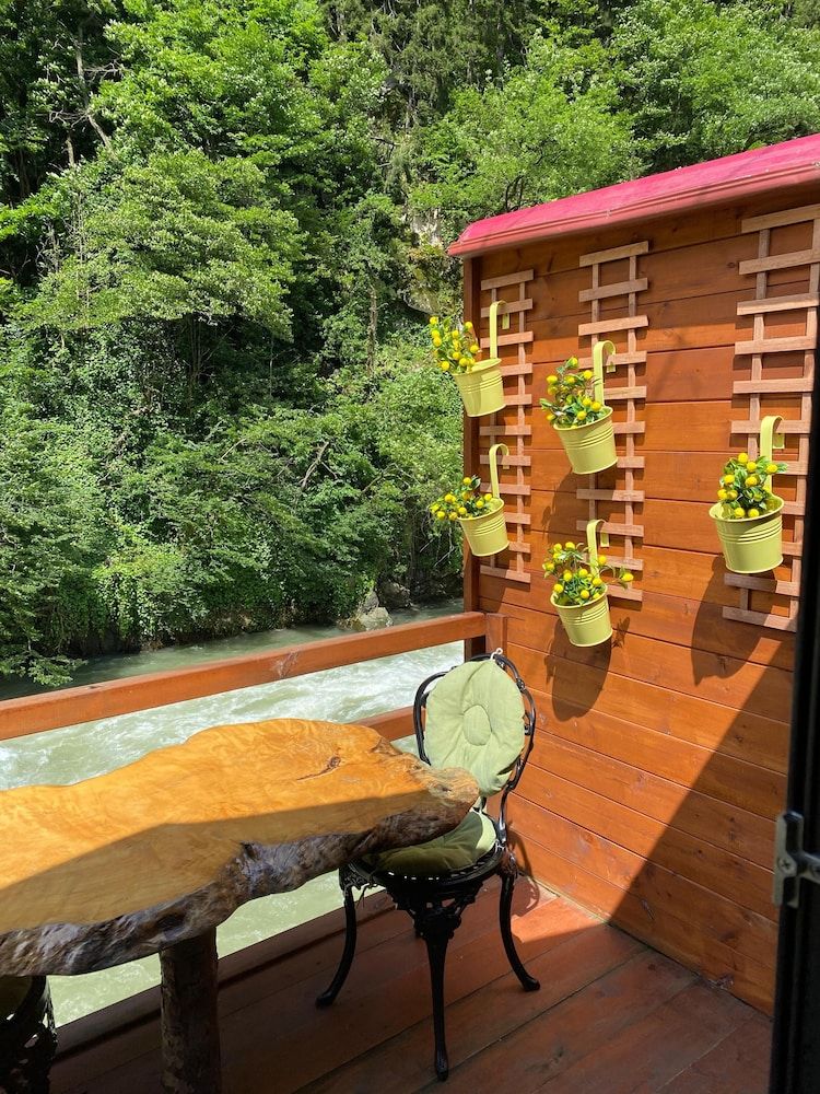 Hoşdere Bungalov Exclusive Bungalow, Jetted Tub 4