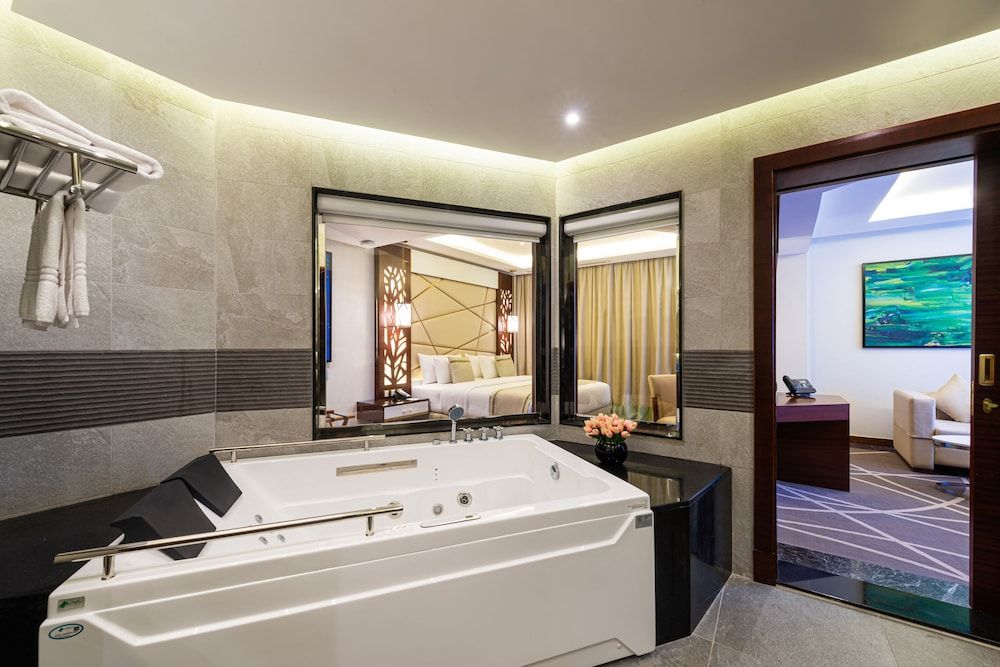 Presidential Studio Suite