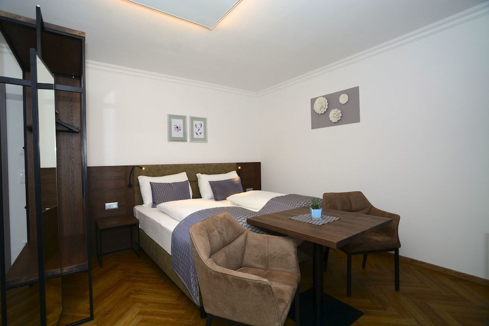 Apart of me Villach Business Apartment, 1 King Bed, Non Smoking (inclusive Cleaning Fee 36,00 EUR) 2