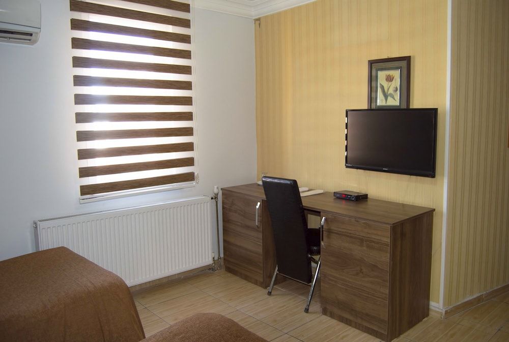 Yunus Hotel Economy Double Room 17