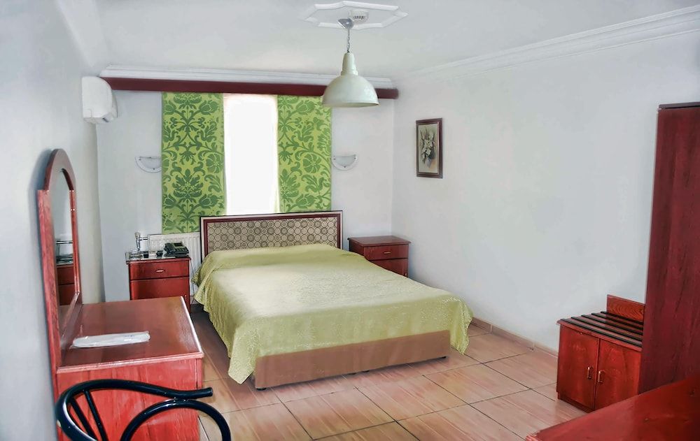 Yunus Hotel Economy Double Room 2