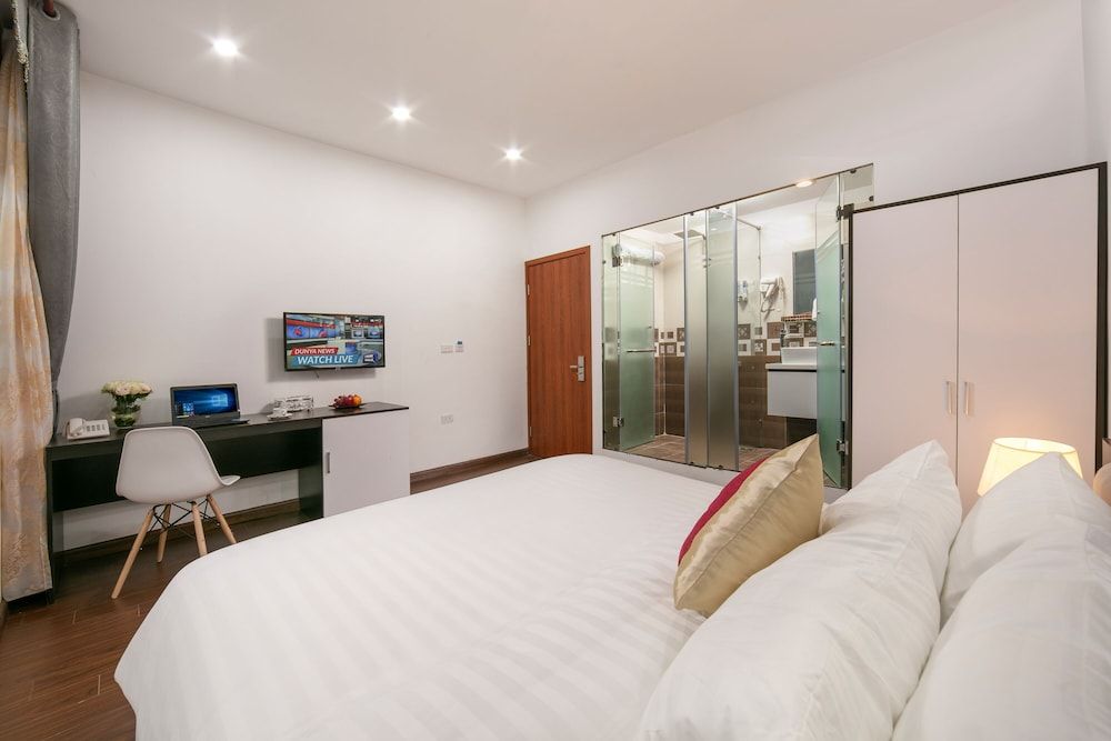 Hanoi Aria Central Hotel & Spa Superior Double Room 4