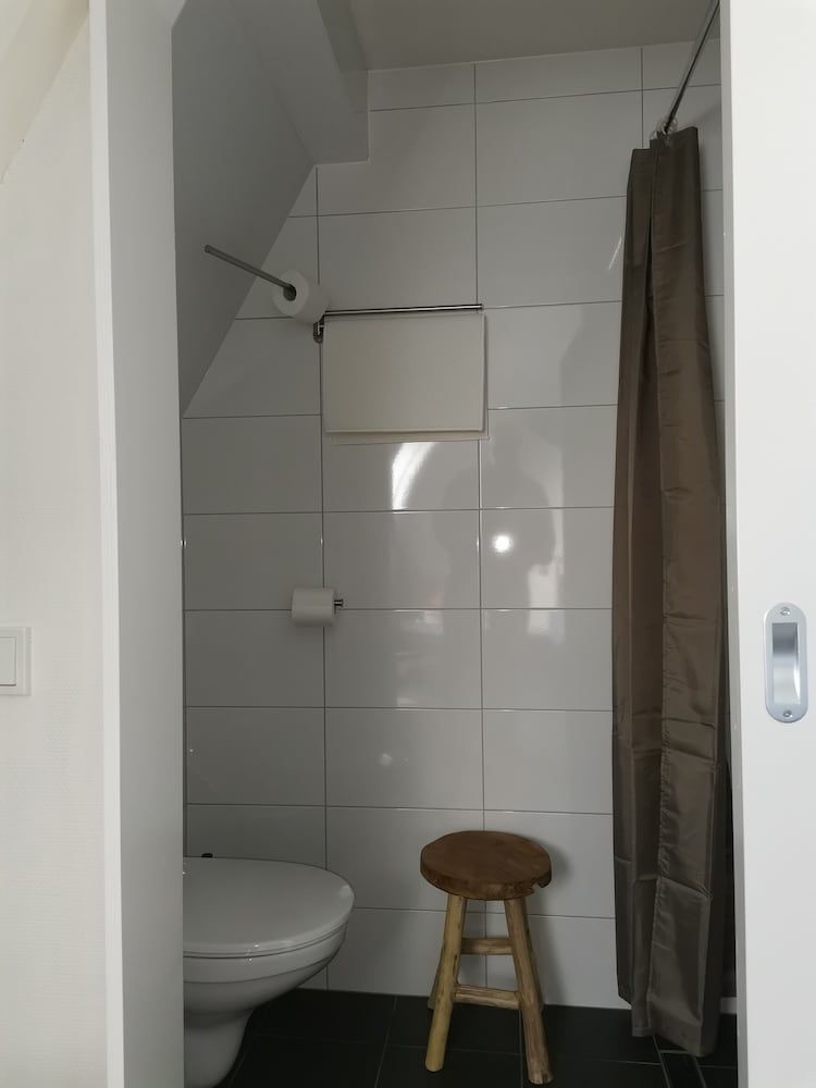 B&B Bovenweg Comfort Triple Room, Shared Bathroom (Cunera) 6