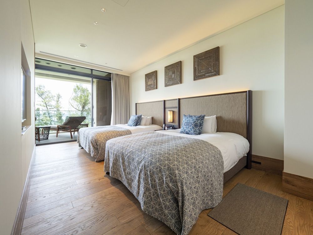 Executive Suite Twin Bed with Private Pool