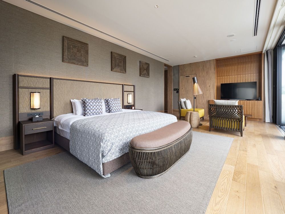 Masters Maisonette Suite 3 Bedrooms with Private Pool