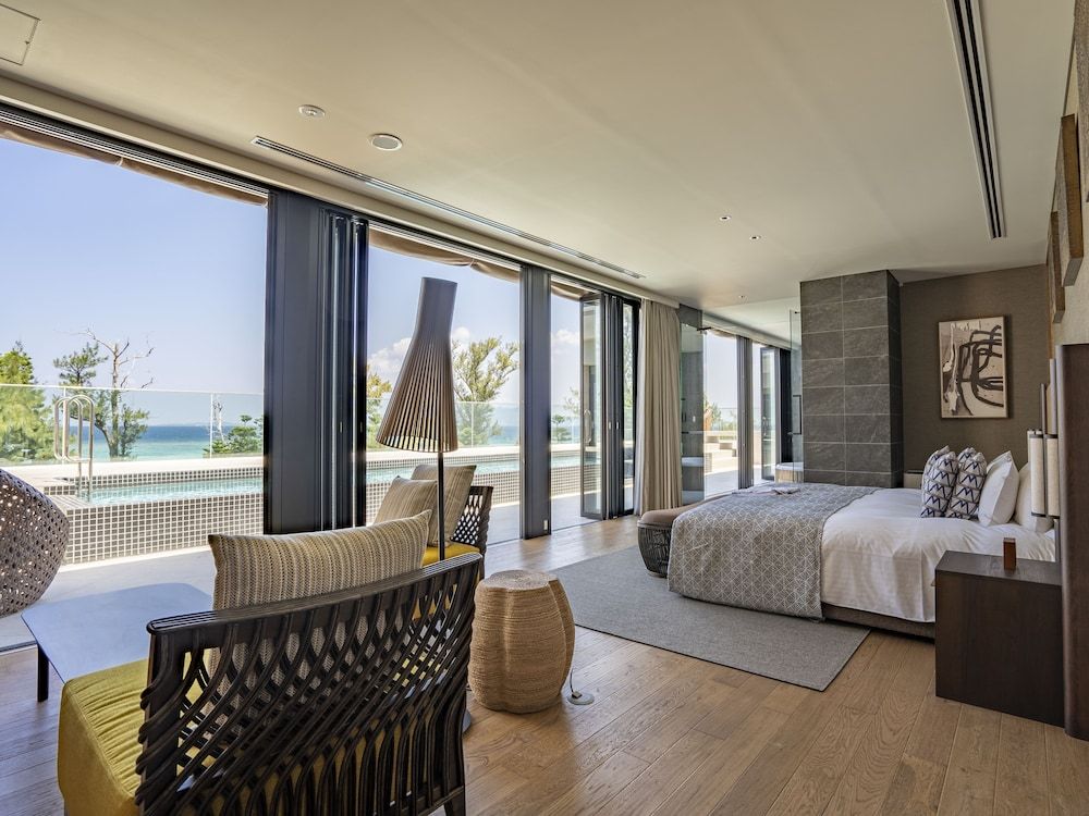 Masters Maisonette Suite 3 Bedrooms with Private Pool