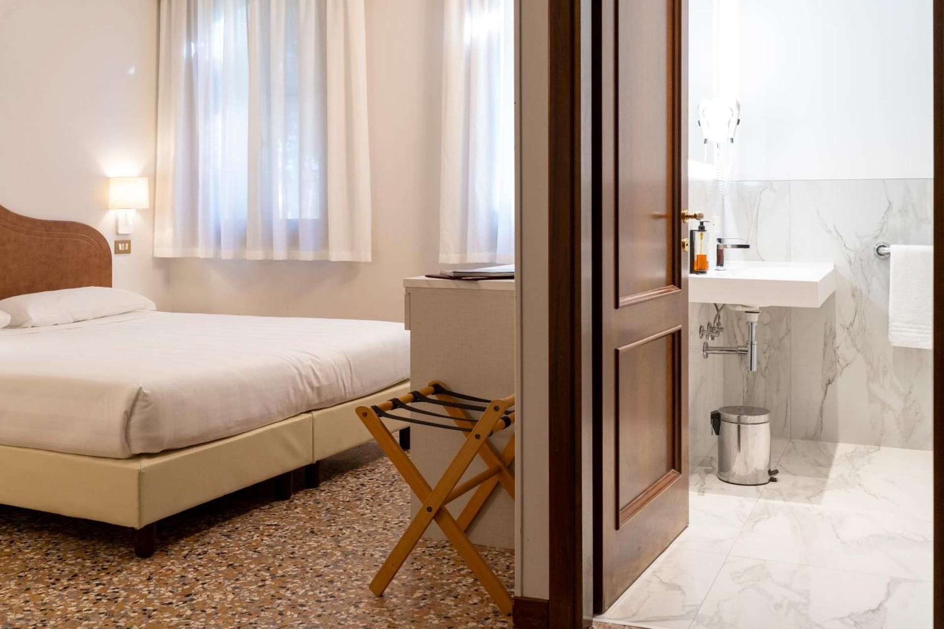 Park Hotel Villa Giustinian Standard Double Room 3