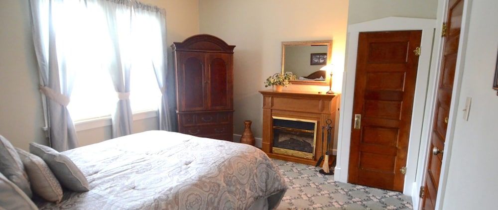 Mini Suite