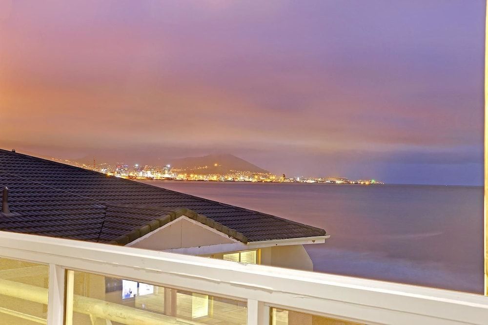 undefined Neptune 301