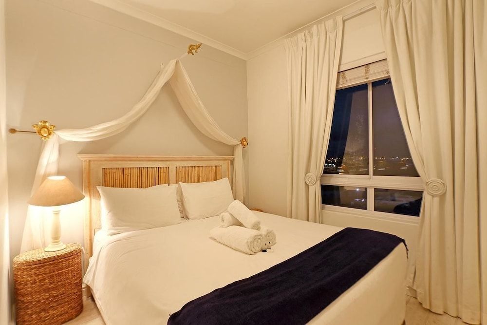 undefined Neptune 301 4