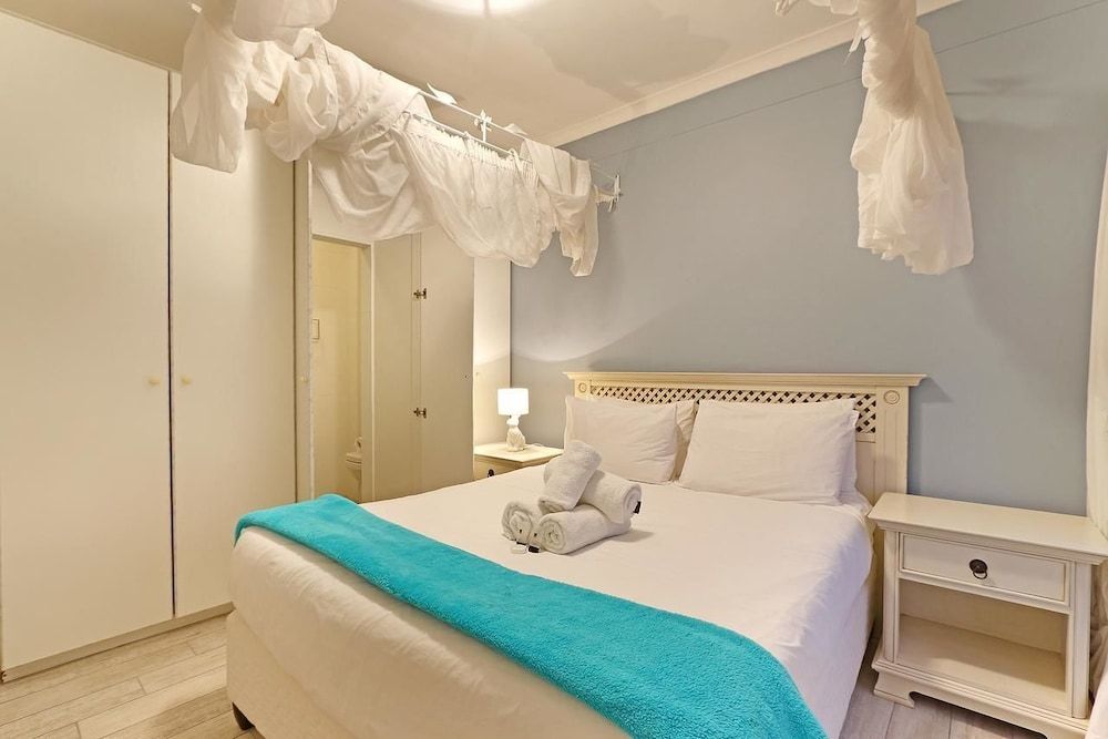 undefined Neptune 301 3