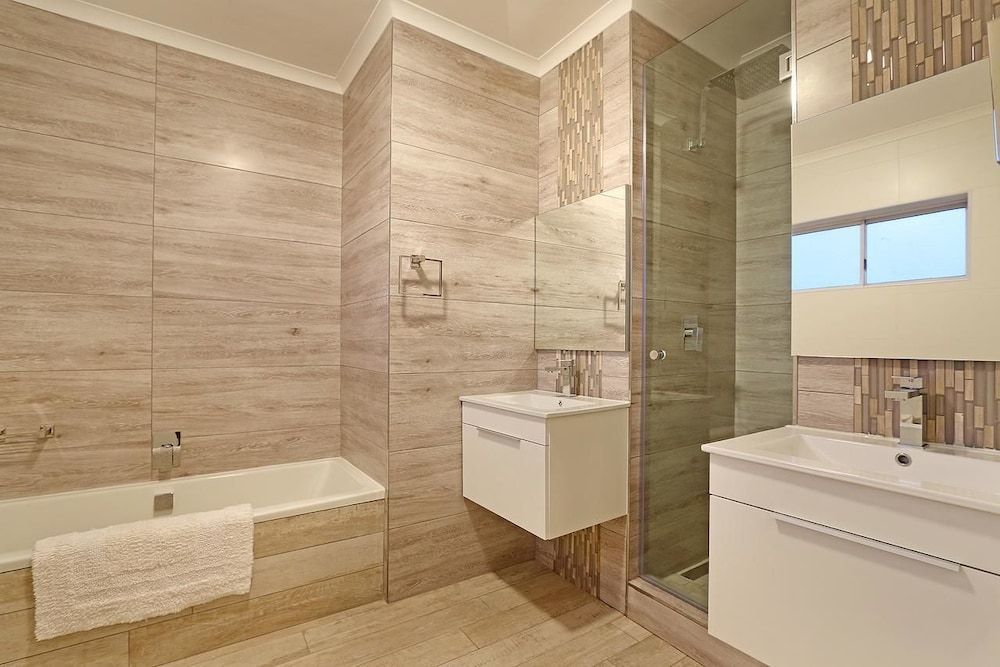 undefined Neptune 301 9