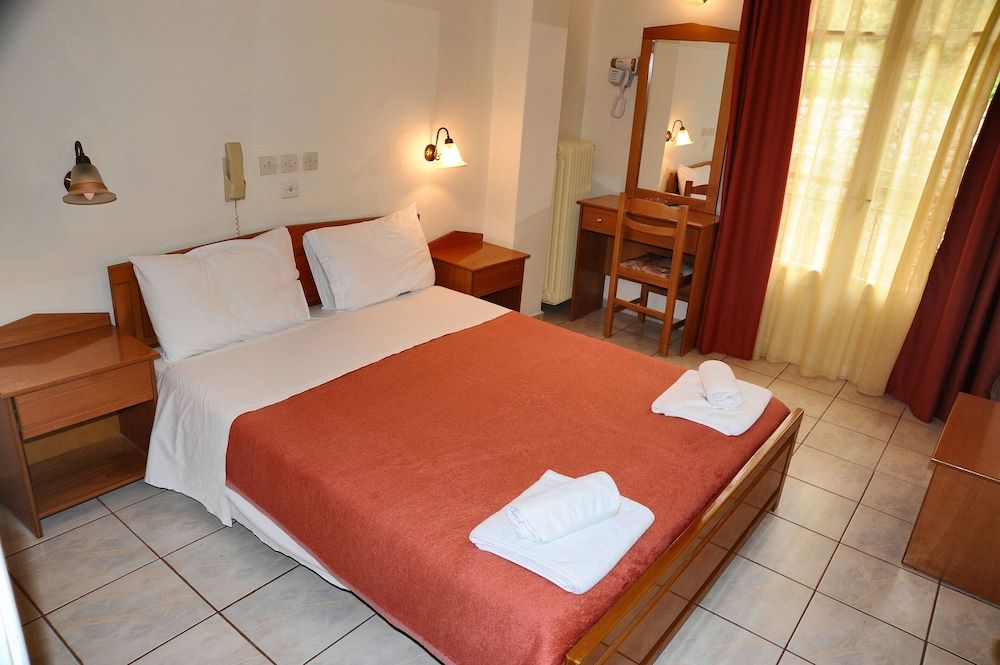 Castri Panoramic Double or Twin Room 5