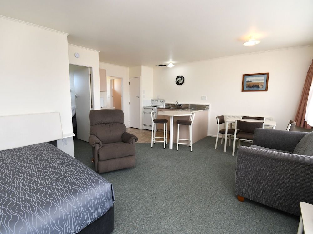 Avon Motel Standard 1 Bedroom Unit