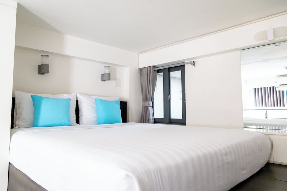 The Haven - Lofts by the Park Comfort Loft 2