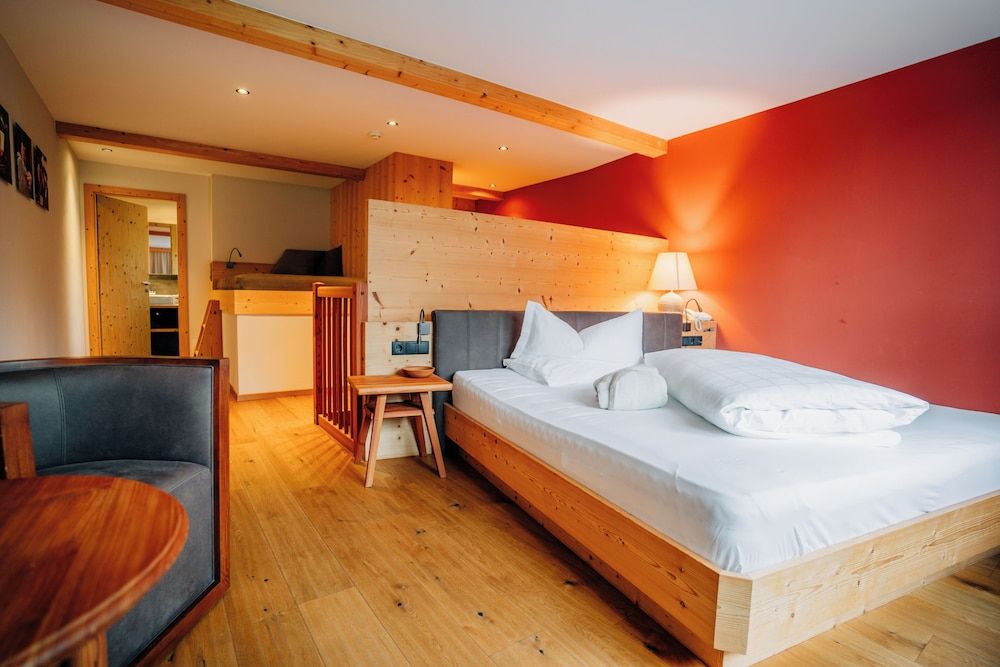 Sonus Alpis - Adults Only Deluxe Suite 2