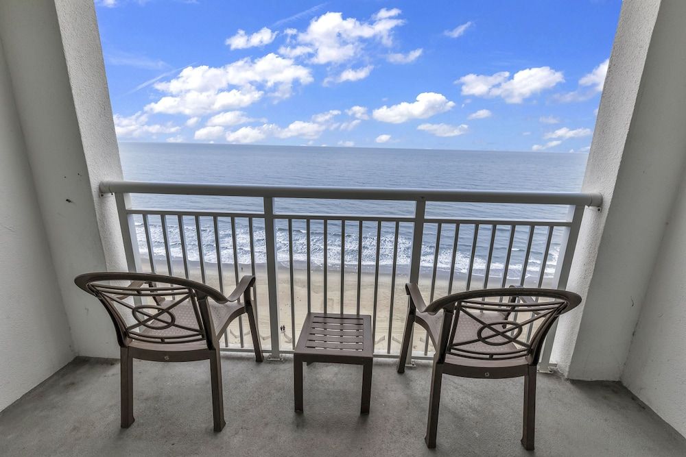 Camelot by the Sea by Hosteeva Signature Condo, 1 Bedroom, Balcony, Oceanfront 8