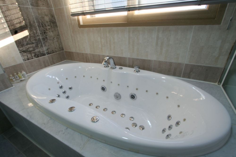 Incheon Prince Tourist Hotel Deluxe Double Room 4